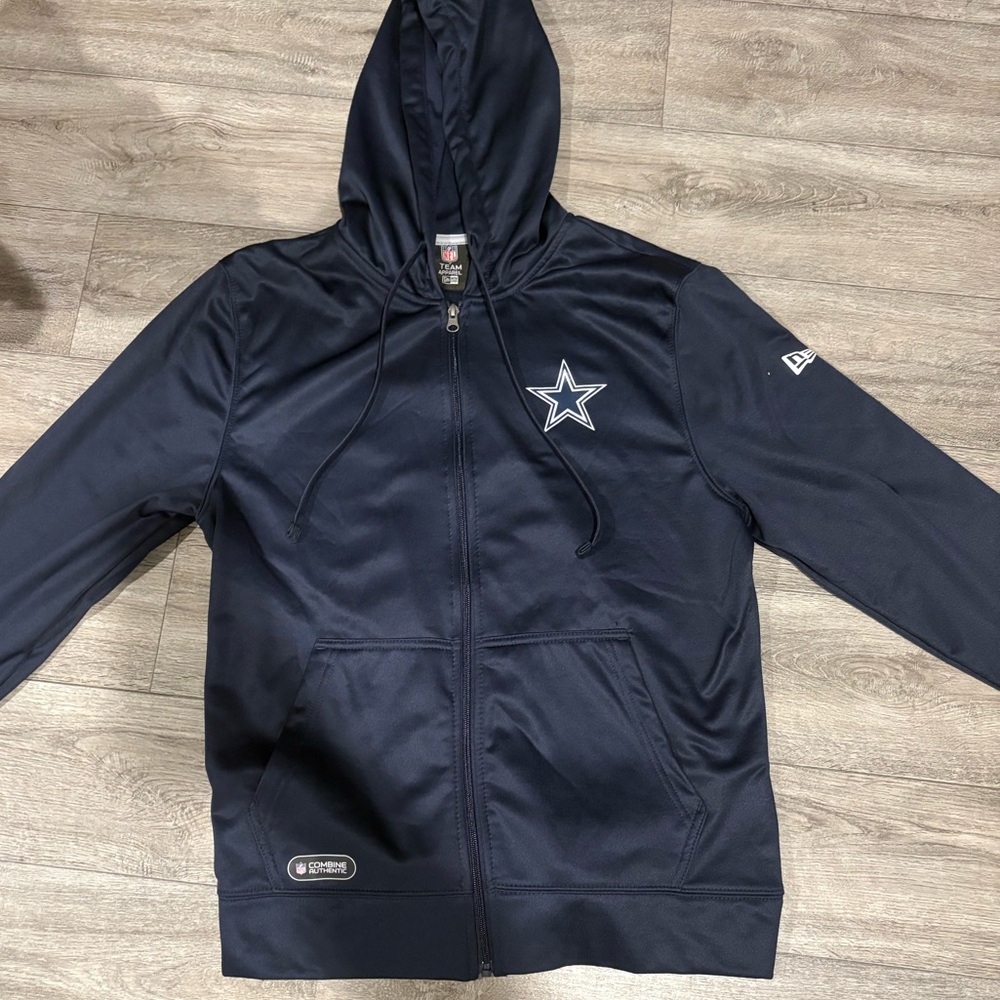 Dallas cowboys zip up hoodie Men’s Medium worn twice
